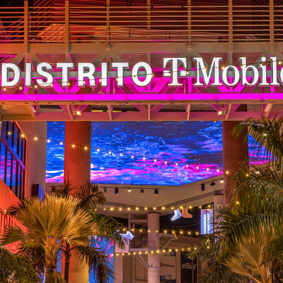 View of a Distrito T-Mobile sign.