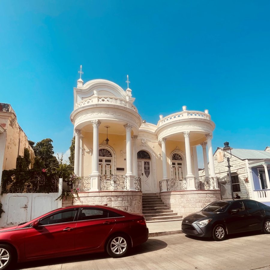 La fachada de la Casa Virgilio Monsanto en Ponce