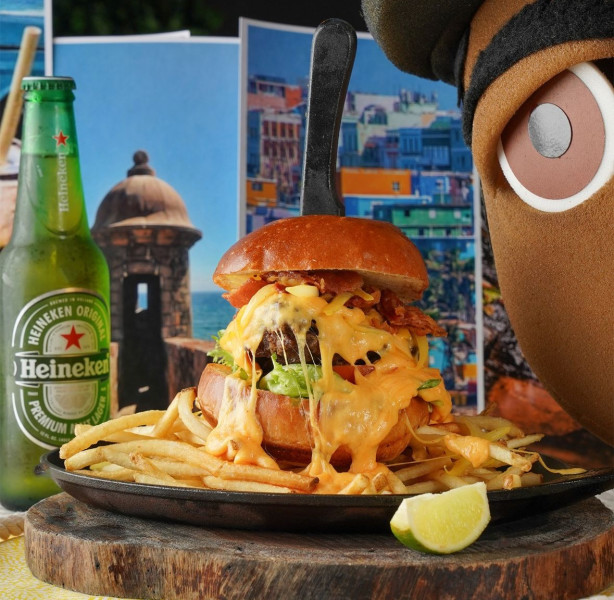 Spanish Burger (Burgers & Sandwiches)