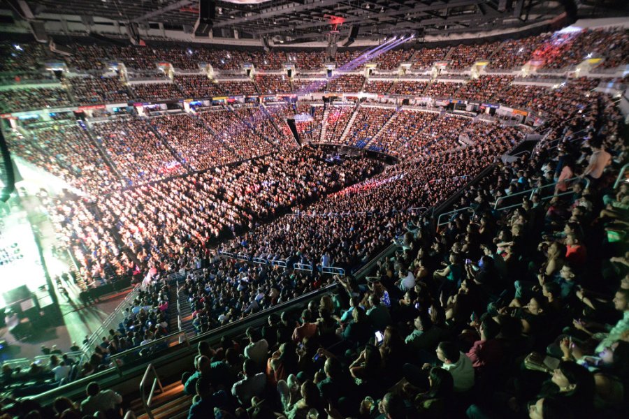The Coliseo José Miguel Agrelot in San Juan, Puerto Rico with a packed audience.