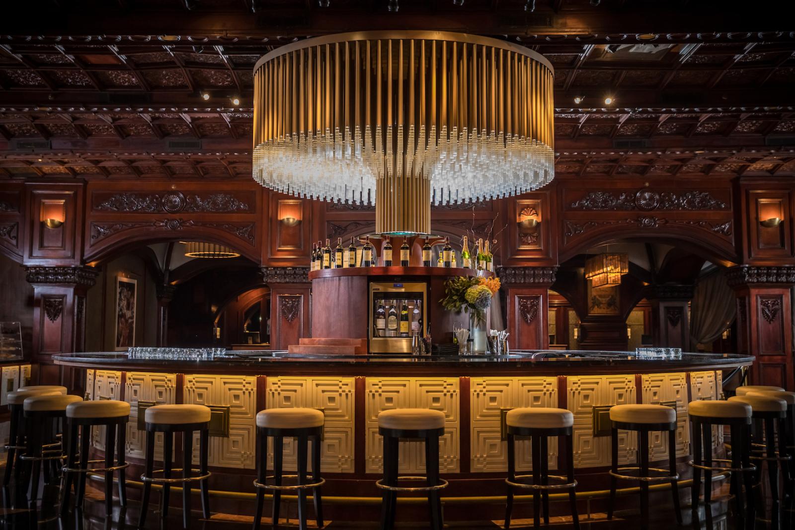 Luxurious bar in the Hotel San Juan.