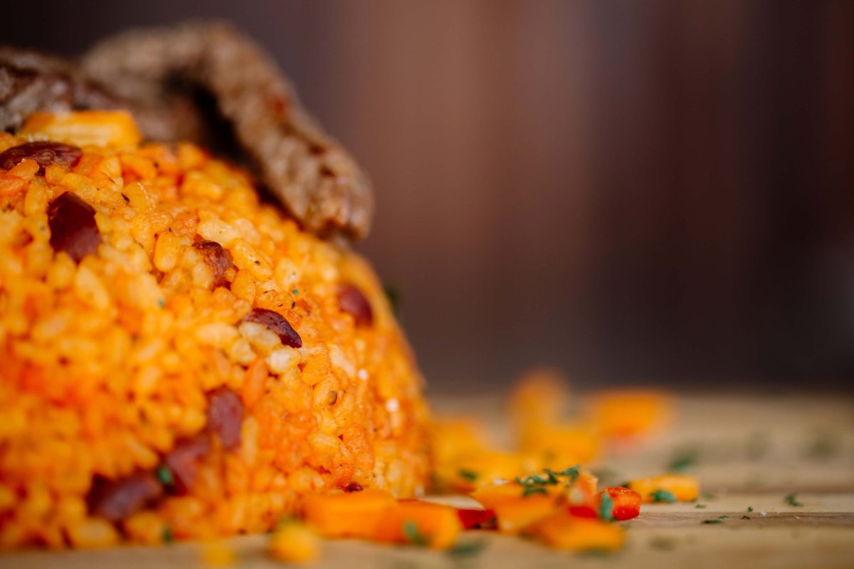 The famous arroz mamposteao dish at Mampostéalo Steakhouse & K’ffee.