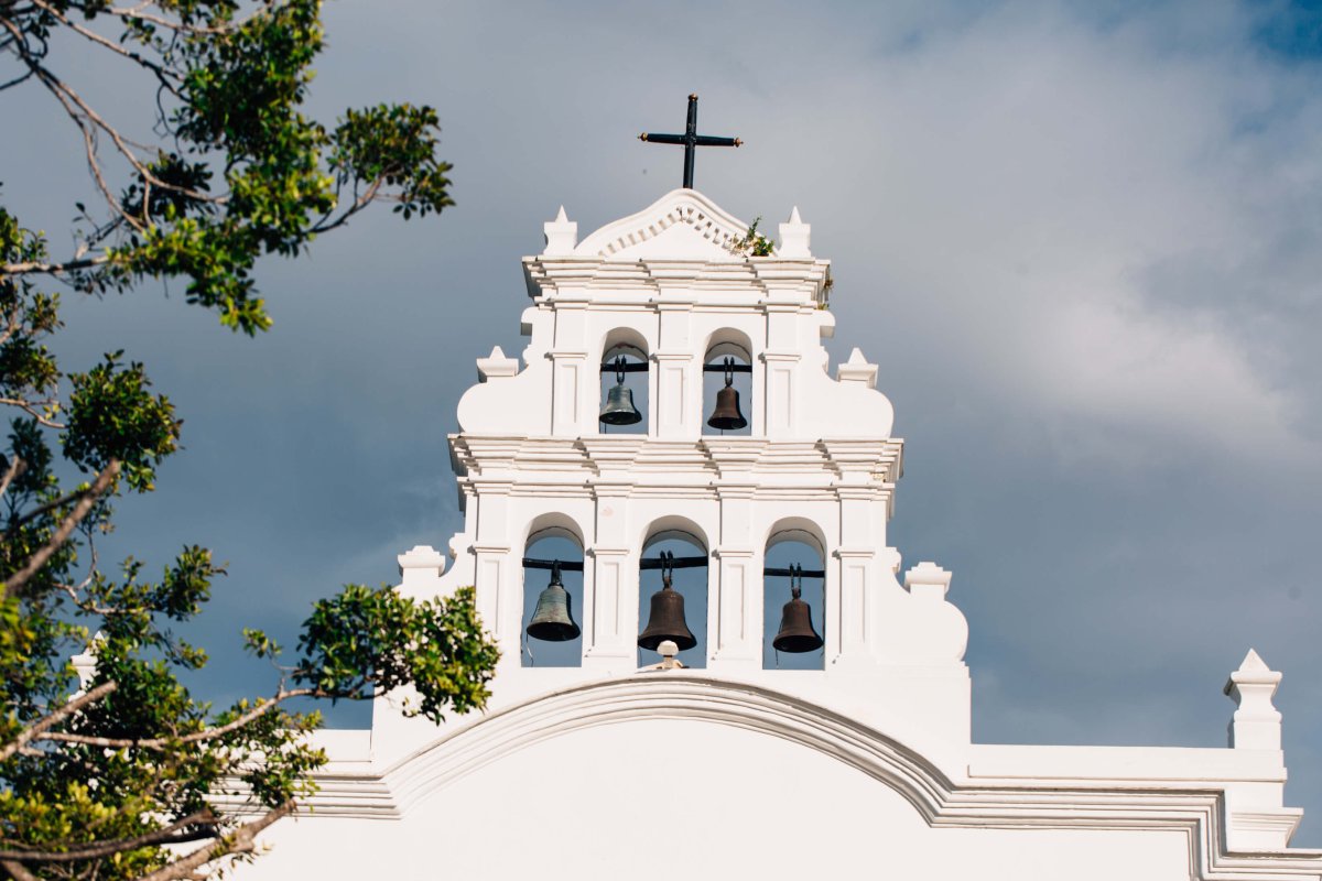 La icónica Iglesia Católica de San Blas de Illescas en Coamo.