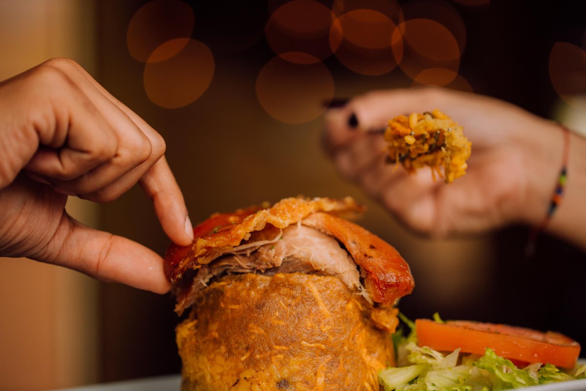 Dining at La Ceiba Bar & Restaurant in Coamo.