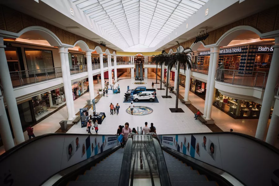 Interior view of the Plaza del Caribe in Ponce. 