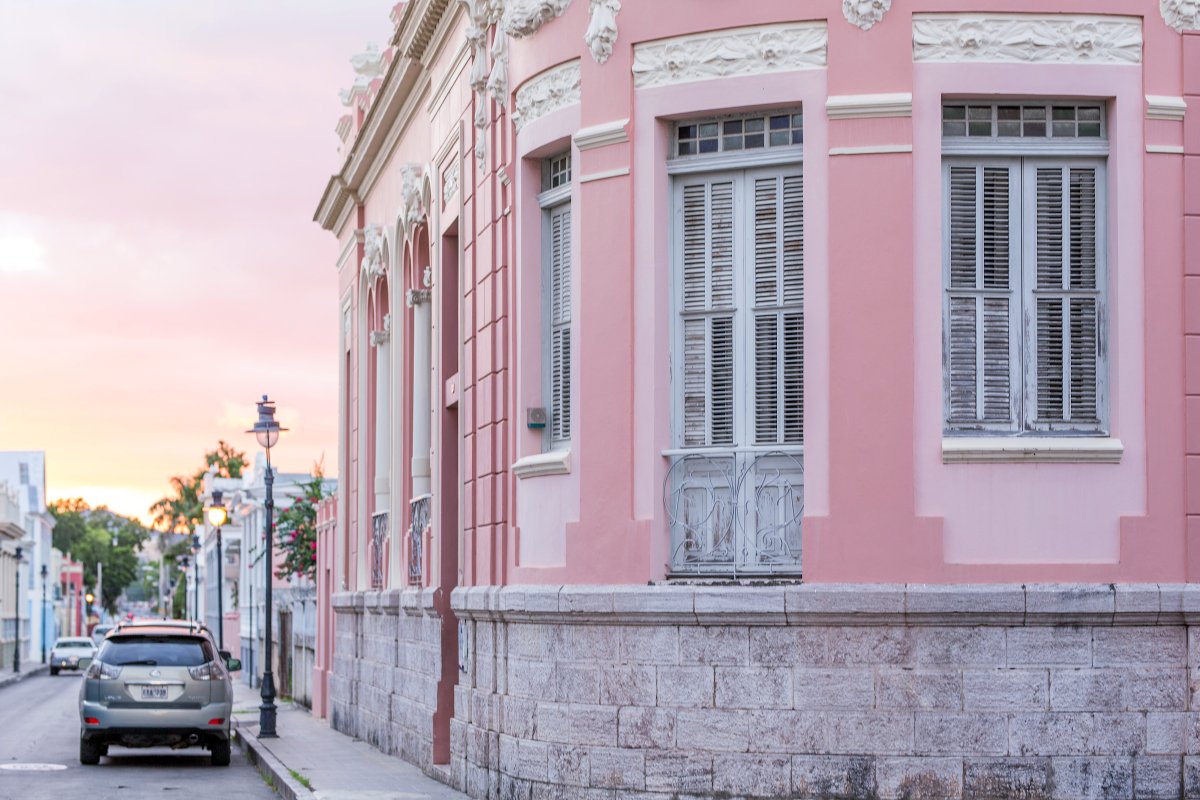 Vista de la calle de Ponce.