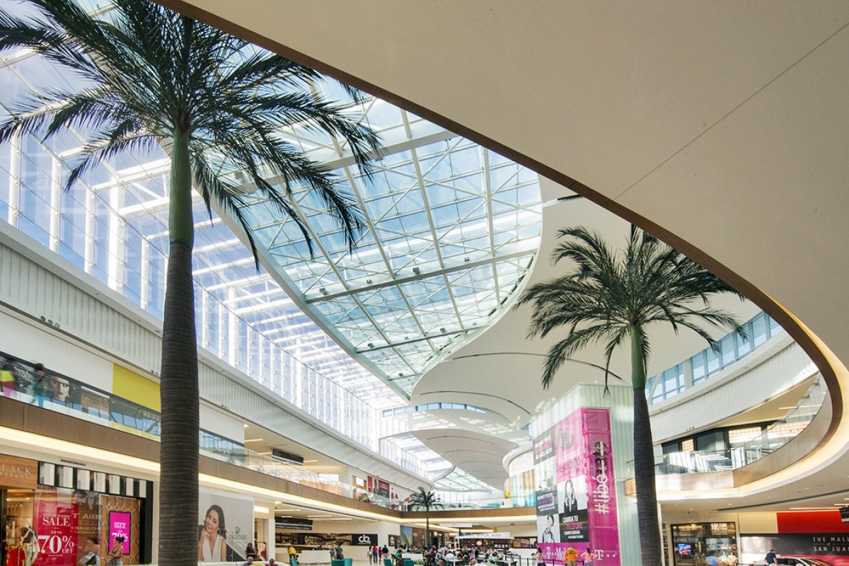 Polo Ralph Lauren Clothing Store In Las Americas Shopping Mall San