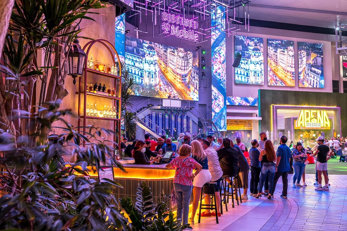 Bar at Distrito T-Mobile