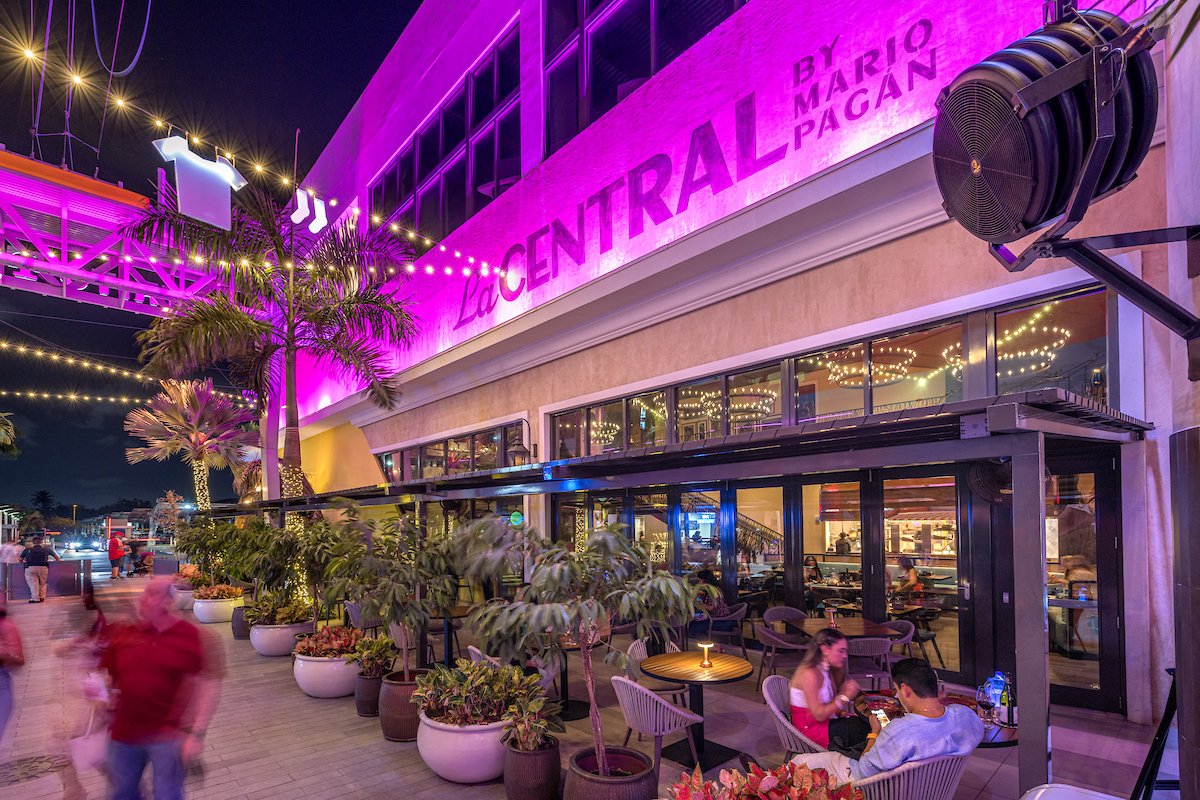 Exterior shot of La Central by Mario Pagan at Distrito T-Mobile