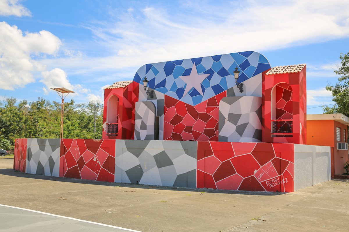 A mural of the Puerto Rican Flag 