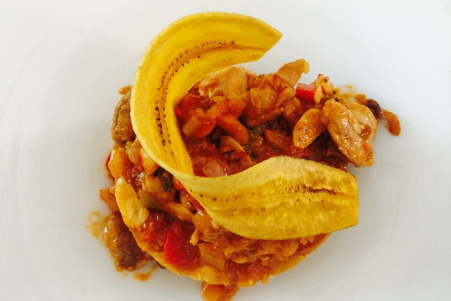 Mofongo, one of the Puerto Rican dishes to taste at Old San Juan port.