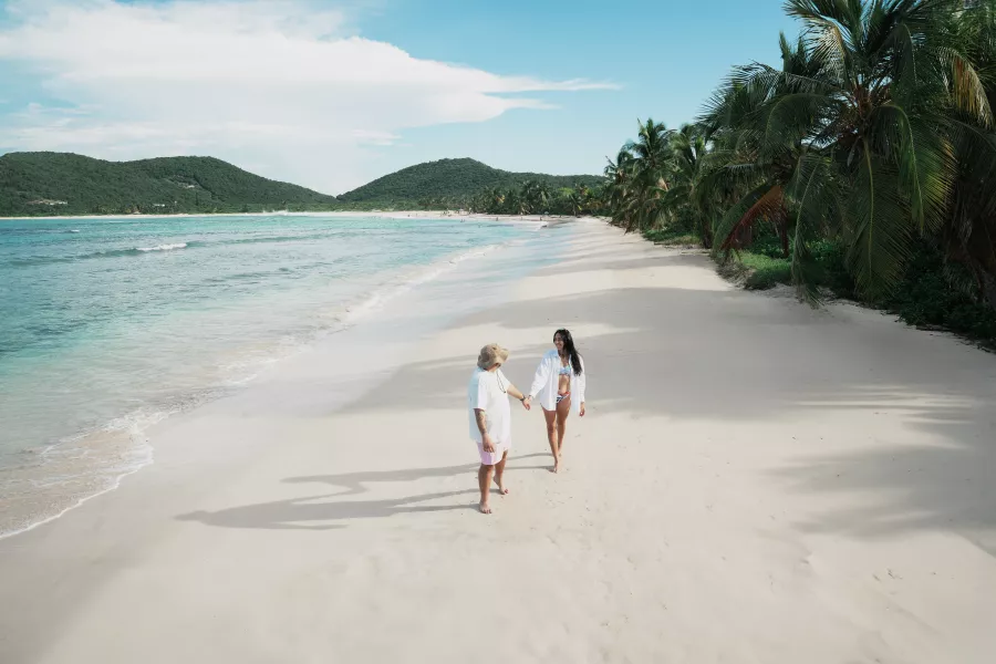Couple in Flamenco Beach