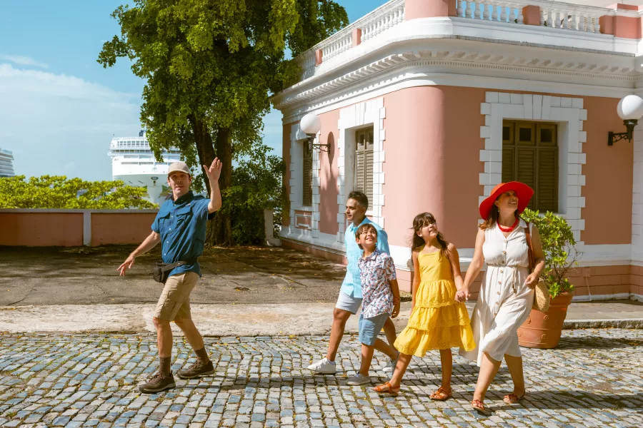 Family taking a tour in Old San Juan.
