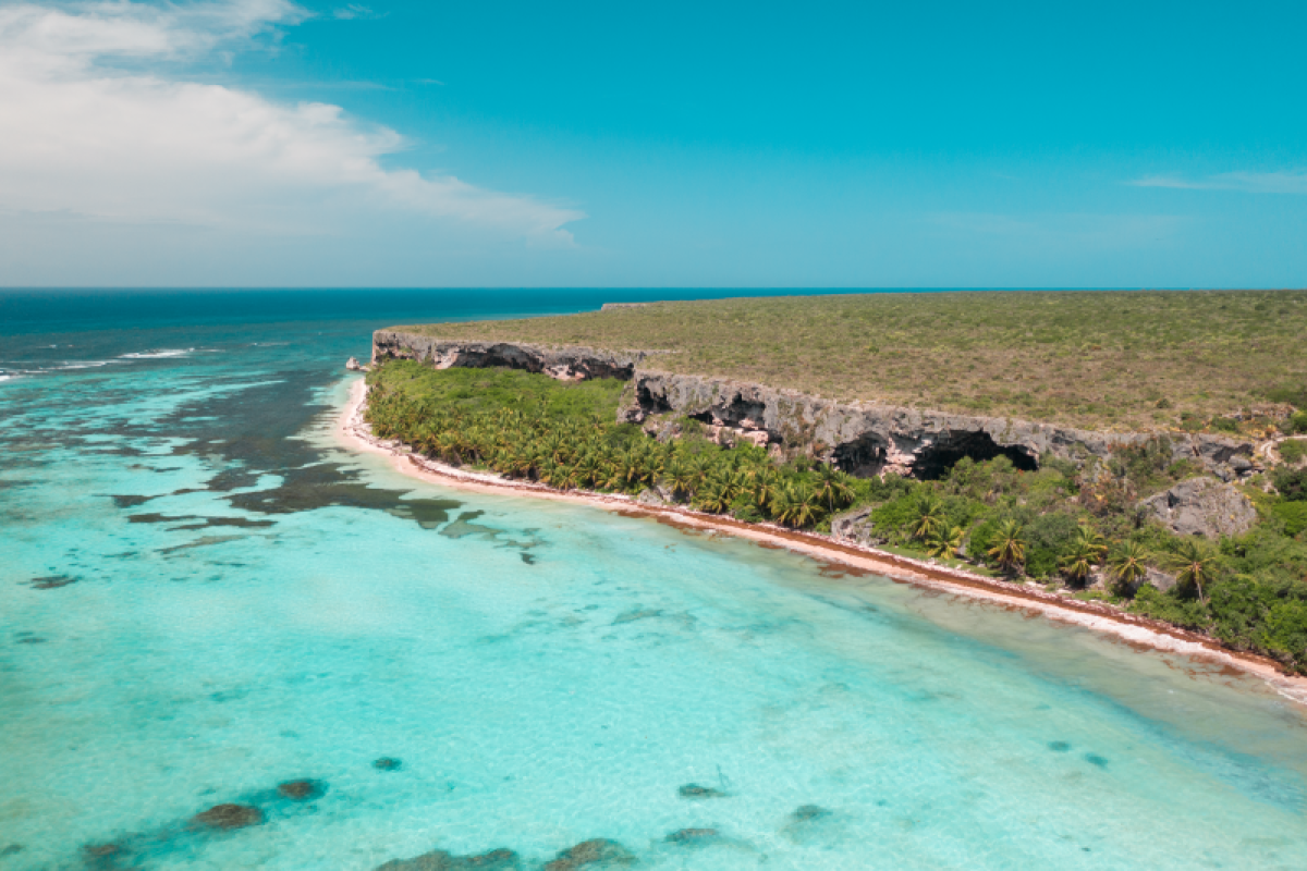 Vista aérea de la Isla de Mona.