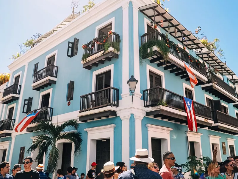 Festive atmosphere in Old San Juan during the holiday season, a time rich in Puerto Rican traditions and cultural celebrations.