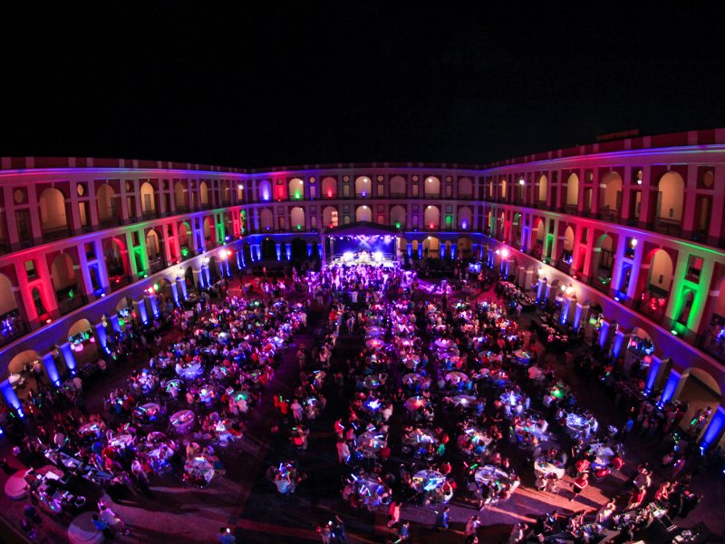 : Private group dinner party in Cuartel de Ballajá.  Event production design and coordination by Group Services Inc.