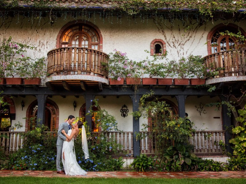 A fairy tale wedding at Hacienda Siesta Alegre. Photo by Noel Del Pilar.