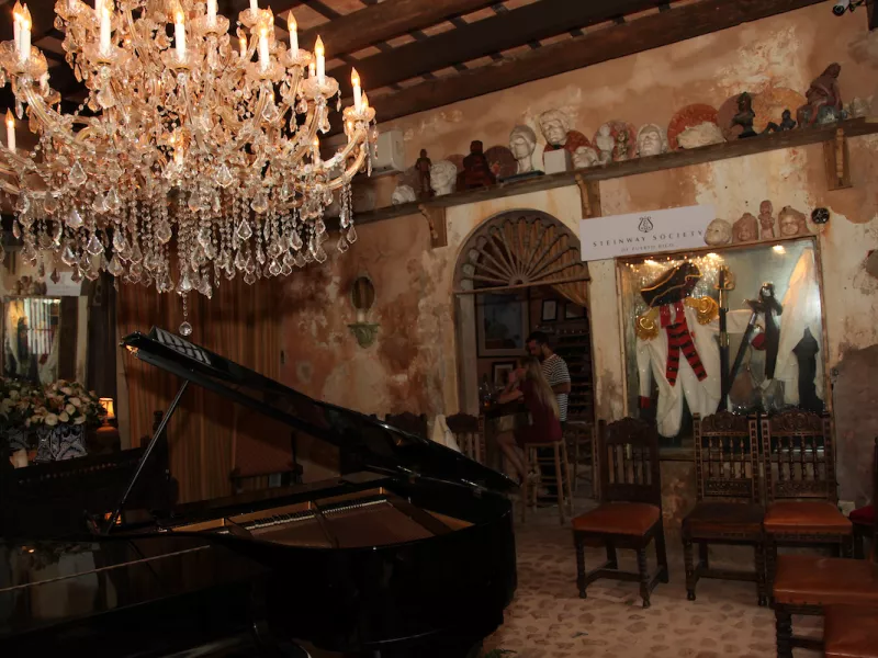 A gran piano located in Puerto Rico