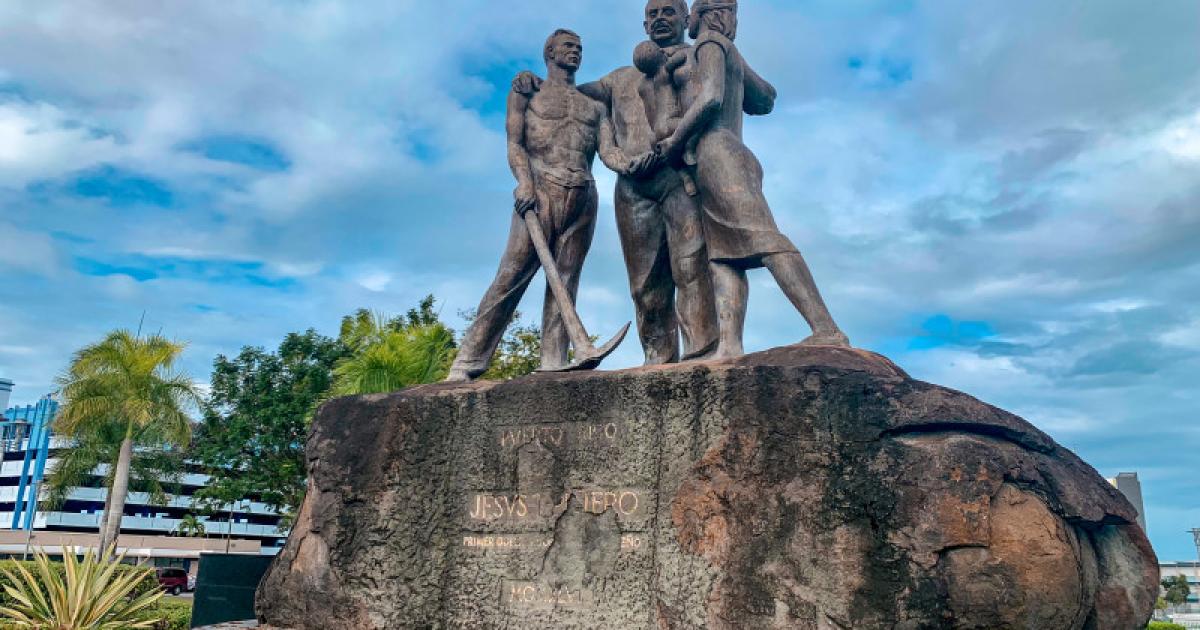Monumento Jesús T. Piñero Discover Puerto Rico