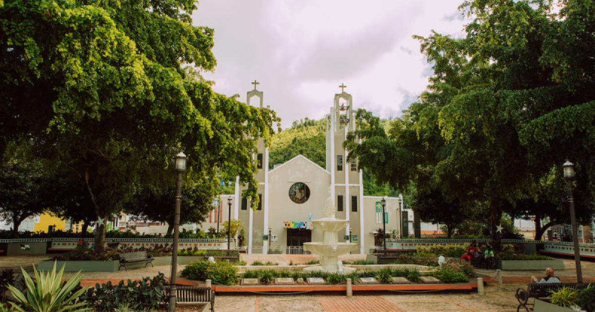Plaza de Recreo Comerío Discover Puerto Rico