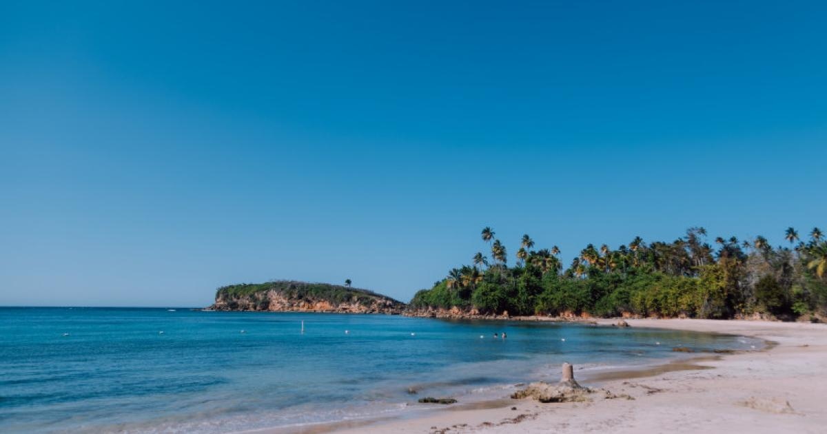 Balneario Javier Calderón "Cerro Gordo" Discover Puerto Rico