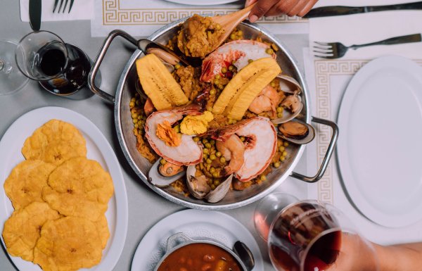 An overhead shot of the food at El Balcon de Capitan in Salinas.