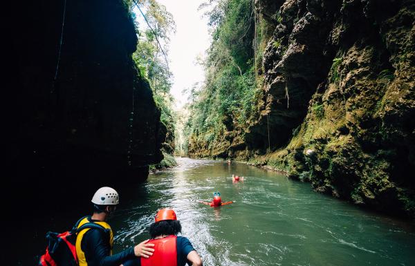 People explore the Tanamá River un Utuado