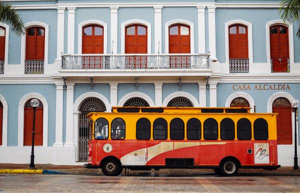 A trolley in front of the mayor's office in Caguas.