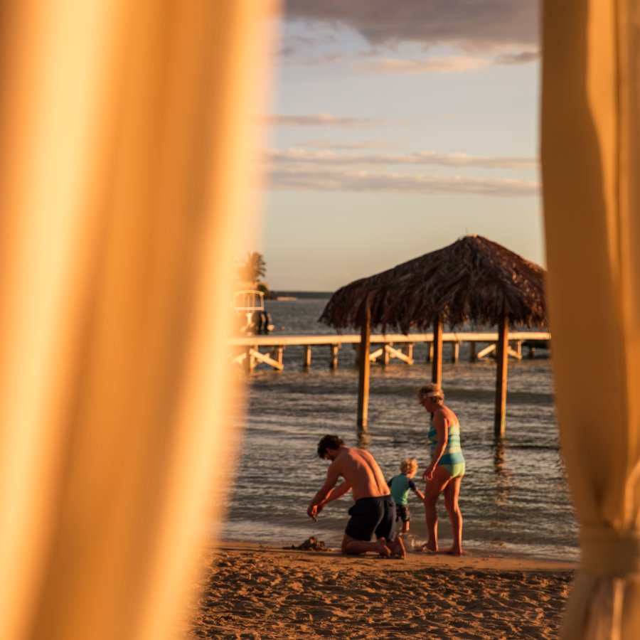 Family playing at the Copamarina Beach Resort