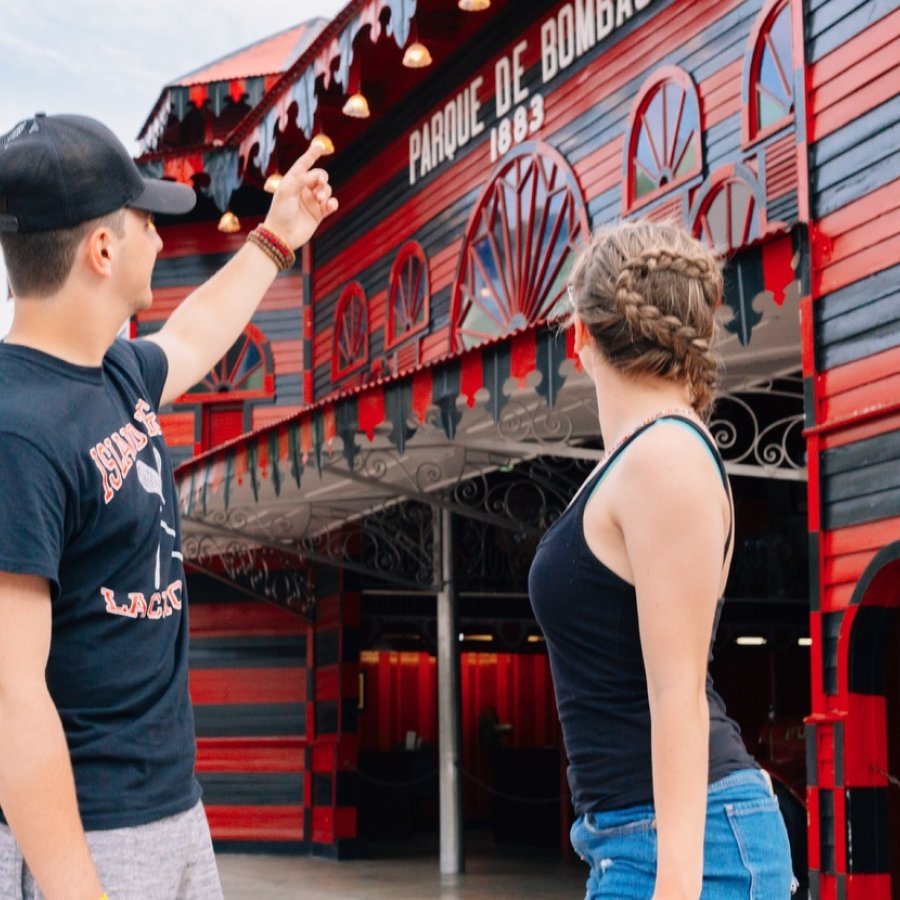 Young people visiting Parque de Bombas in Ponce.