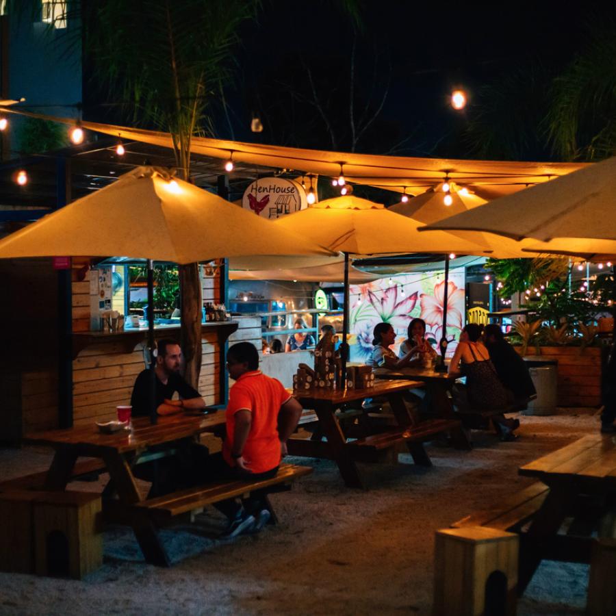 Night view of the food park Lote 23 in Santurce.