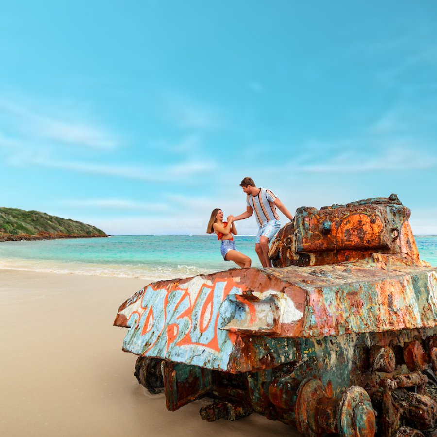 El tanque de guerra en la playa Flamenco