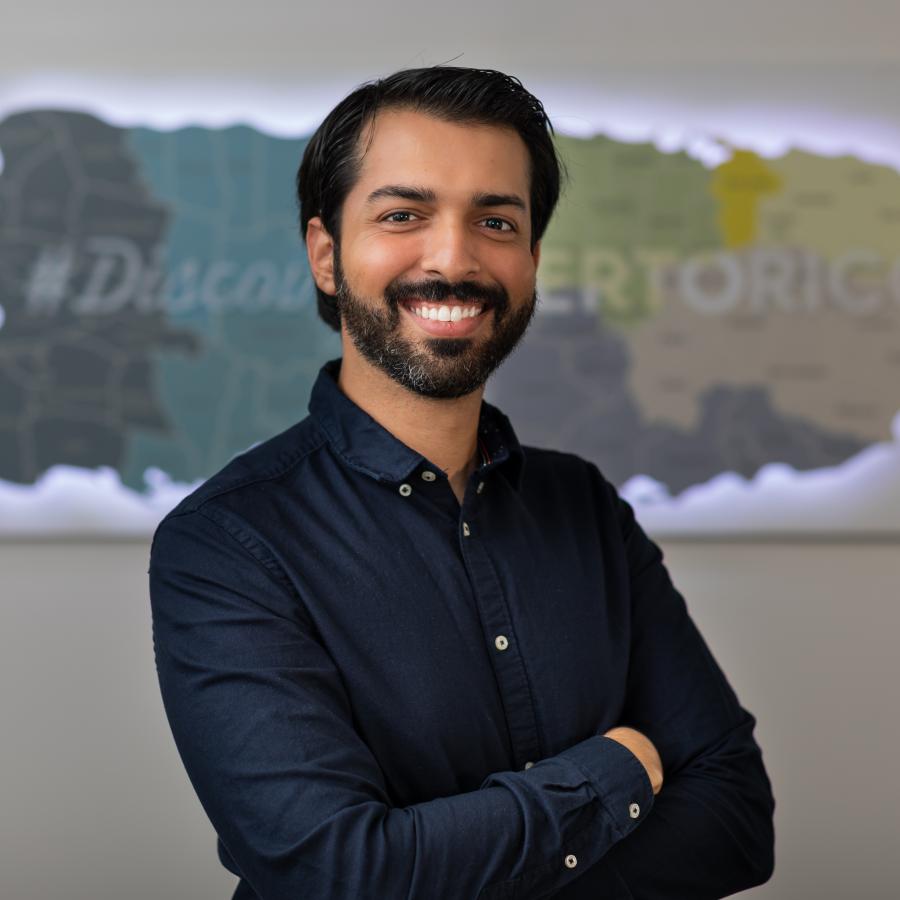 Roberto Vigoreaux, Discover Puerto Rico's CRM Manager.