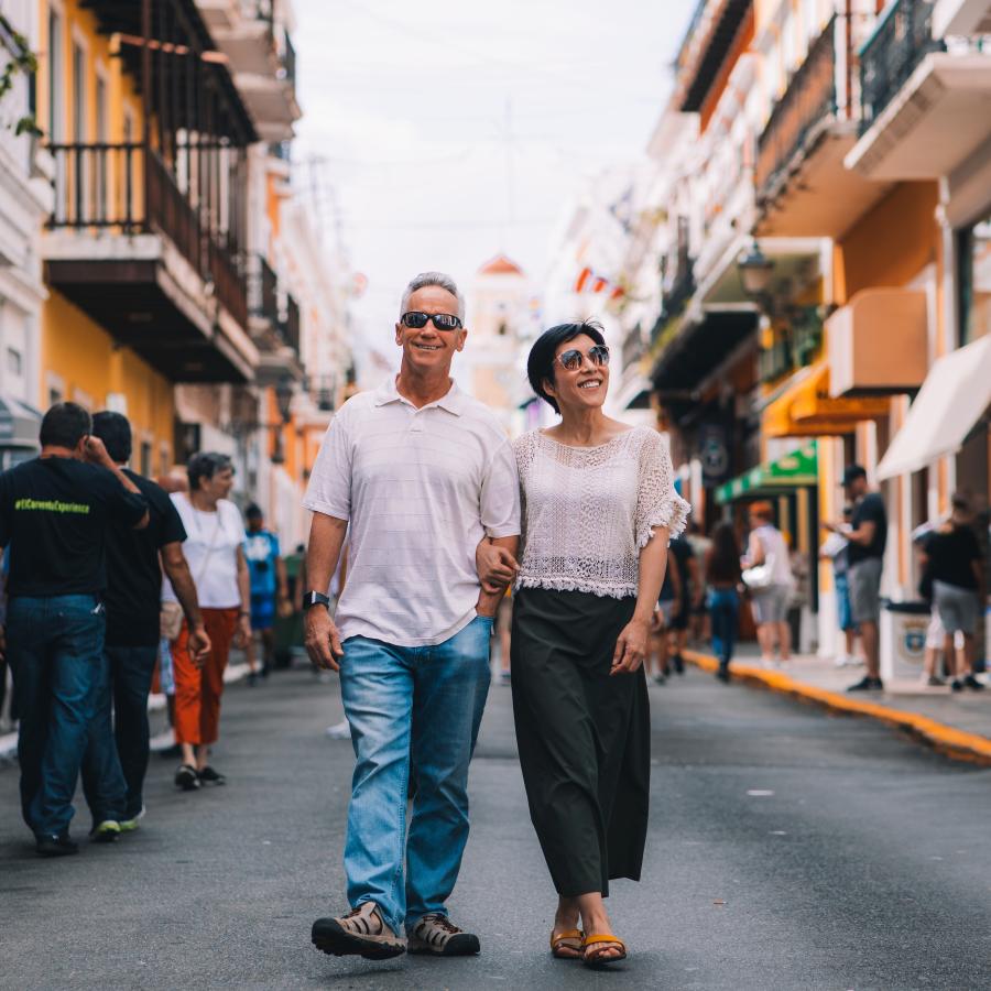 Couple walking in Old San Juan