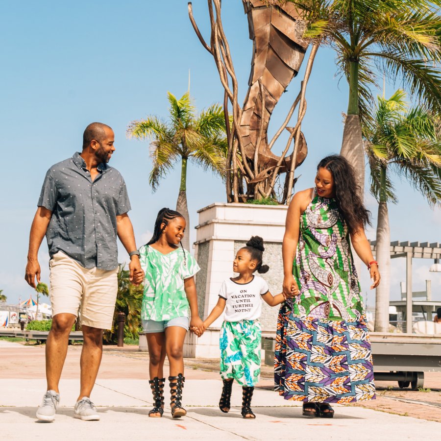 Looking for a homebase for all of your Puerto Rico family vacation adventures? Go with budget-friendly hotel rooms.