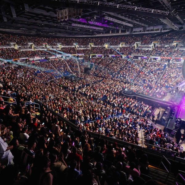 Concierto en Coliseo de Puerto Rico, principal sala de espectáculos en San Juan.