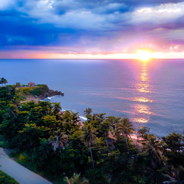 Beautiful beach sunset,  one recommended thing to do in Rincón.