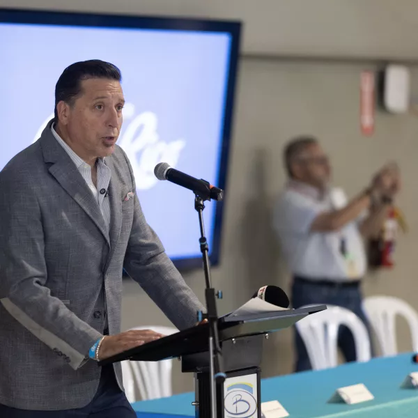 conferencia-puerto-rico-bowl