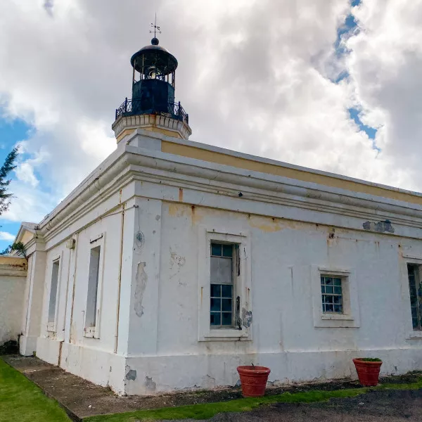 The views from the Lighthouse Punta Tuna are some of the Island's best. 