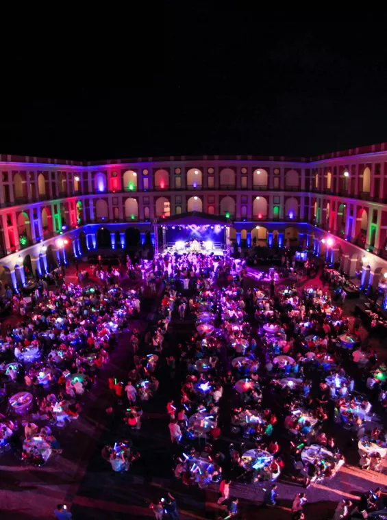 : Private group dinner party in Cuartel de Ballajá.  Event production design and coordination by Group Services Inc.